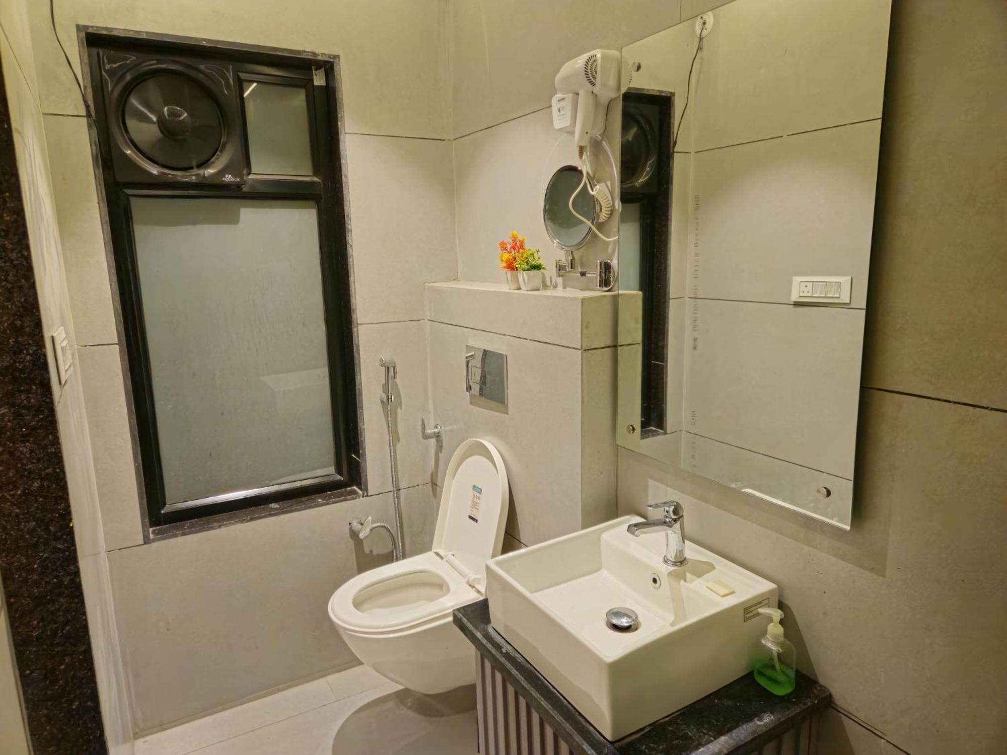 Hotel Royal Orchid Aligarh Exterior photo
